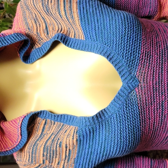 Roxy sweater - Picture 2 of 5